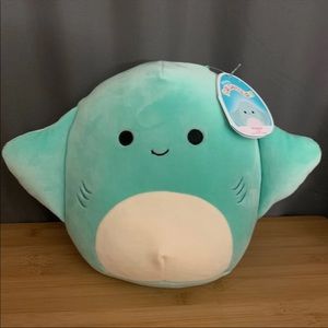8” Maggie Squishmallow